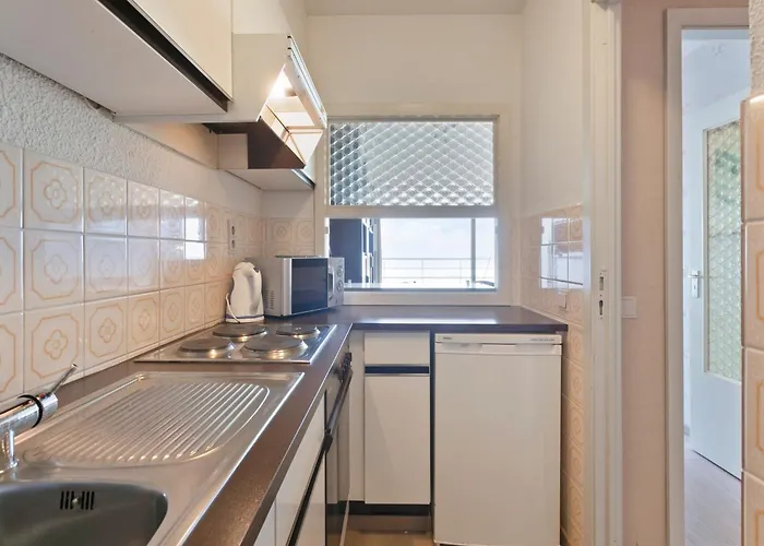 Flat In Near Belgium Pier