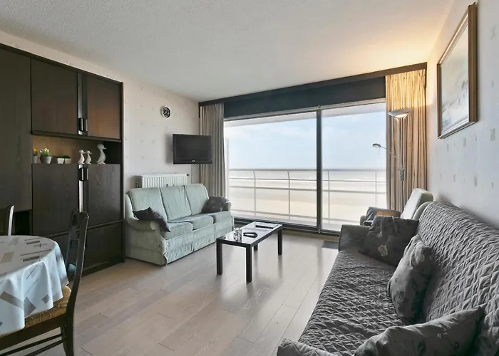 Flat In Near Belgium Pier *